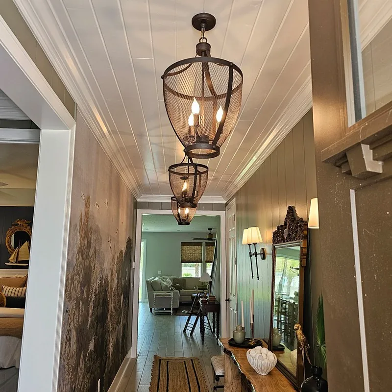 Hallway with a row of lantern pendants